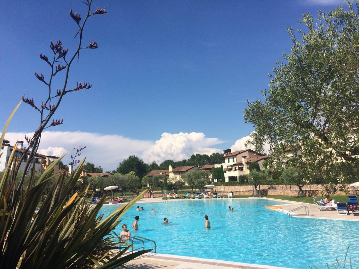 La Chicca Del Garda Apartman Peschiera del Garda Kültér fotó