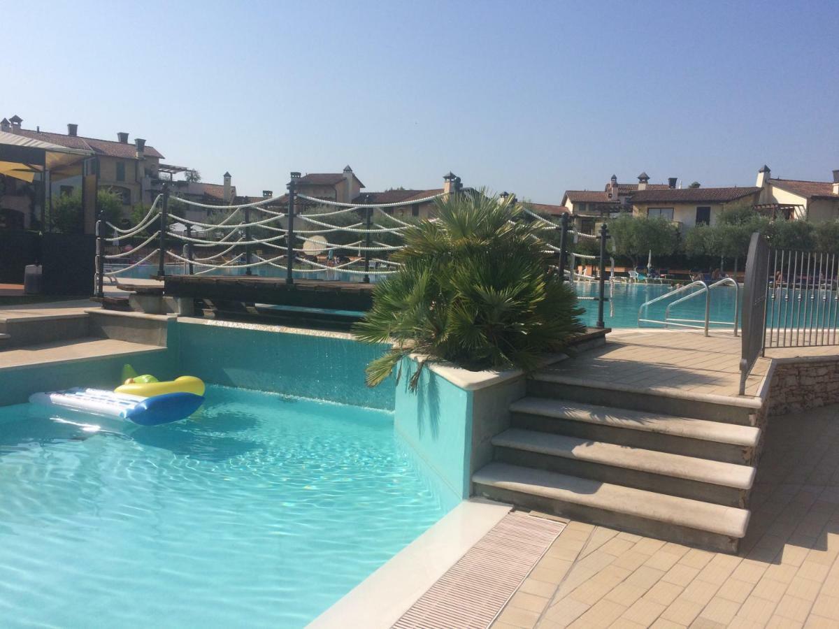 La Chicca Del Garda Apartman Peschiera del Garda Kültér fotó
