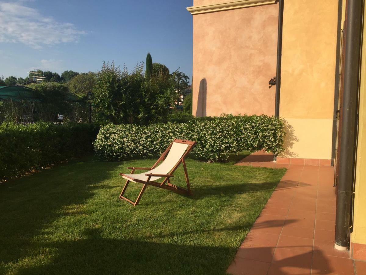 La Chicca Del Garda Apartman Peschiera del Garda Kültér fotó