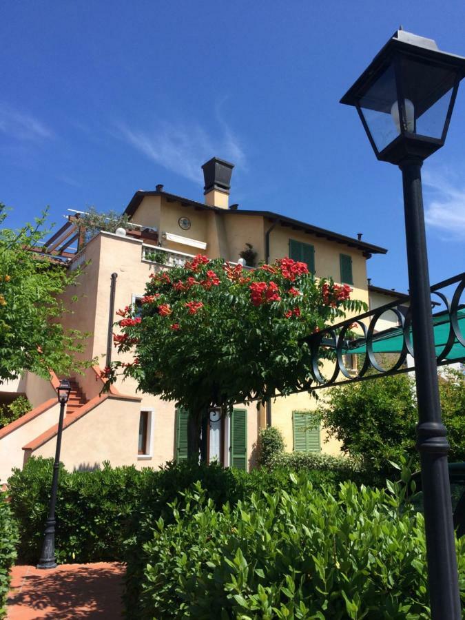 La Chicca Del Garda Apartman Peschiera del Garda Kültér fotó