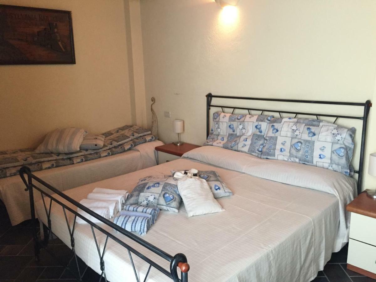 La Chicca Del Garda Apartman Peschiera del Garda Kültér fotó