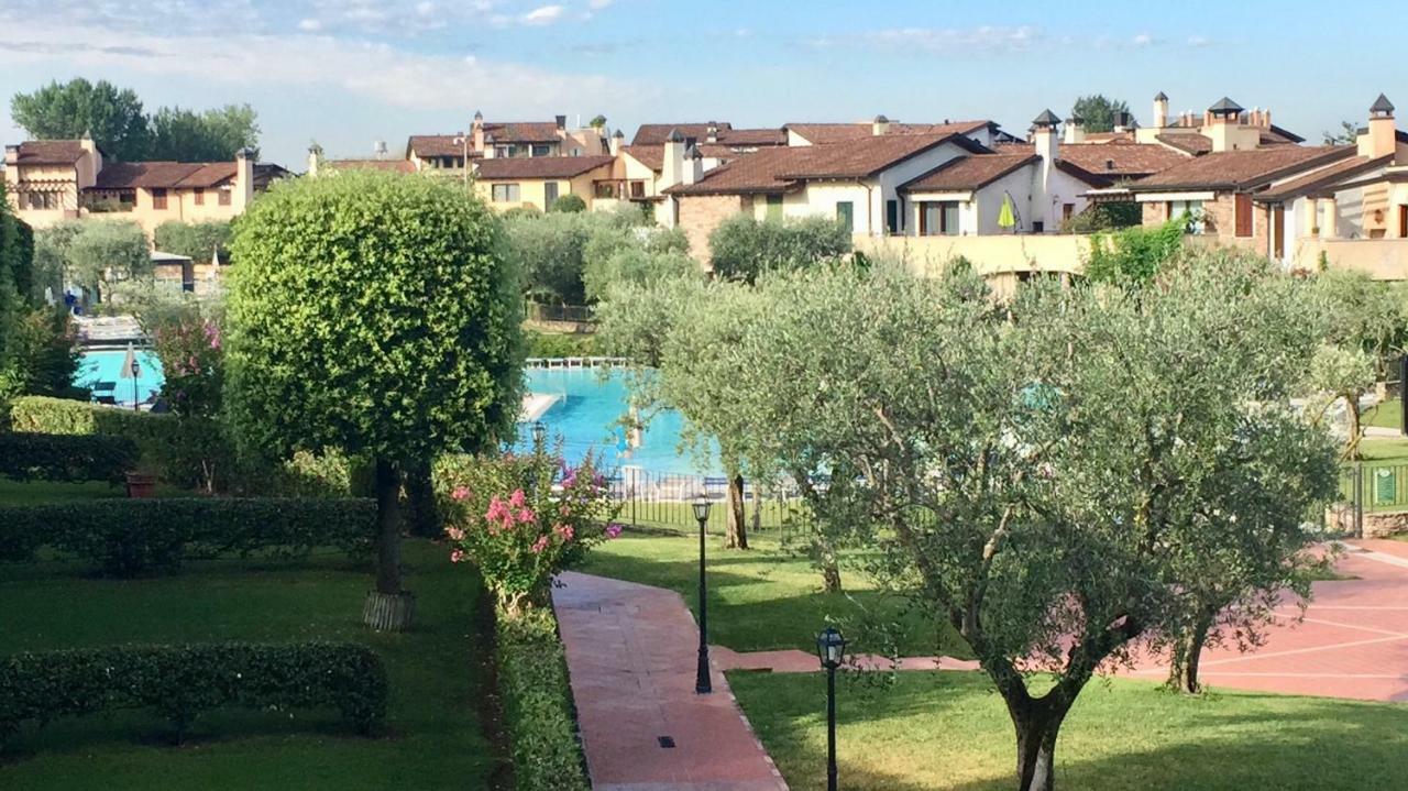 La Chicca Del Garda Apartman Peschiera del Garda Kültér fotó