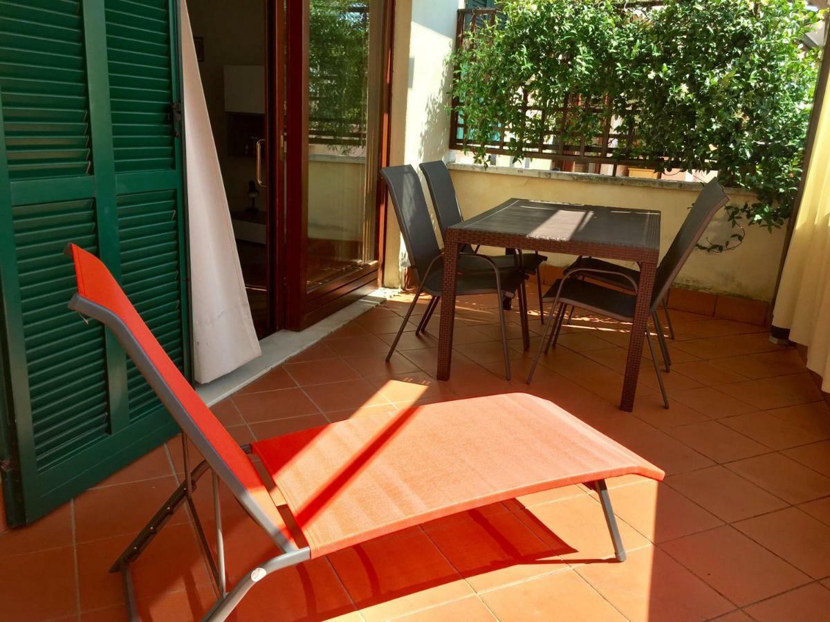 La Chicca Del Garda Apartman Peschiera del Garda Kültér fotó