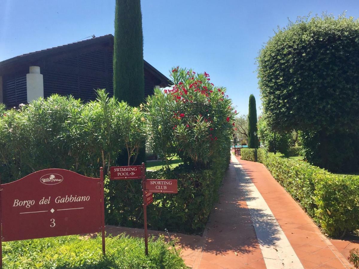 La Chicca Del Garda Apartman Peschiera del Garda Kültér fotó