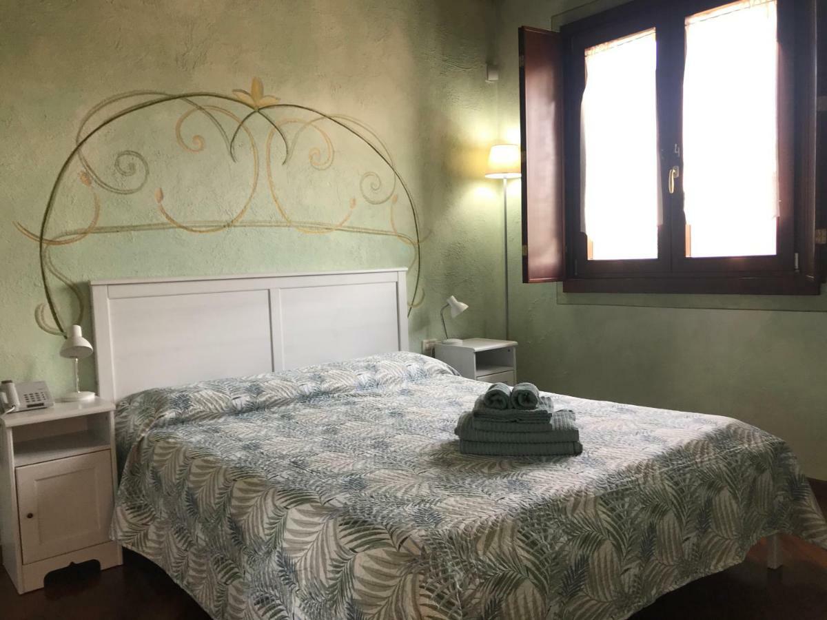 La Chicca Del Garda Apartman Peschiera del Garda Kültér fotó