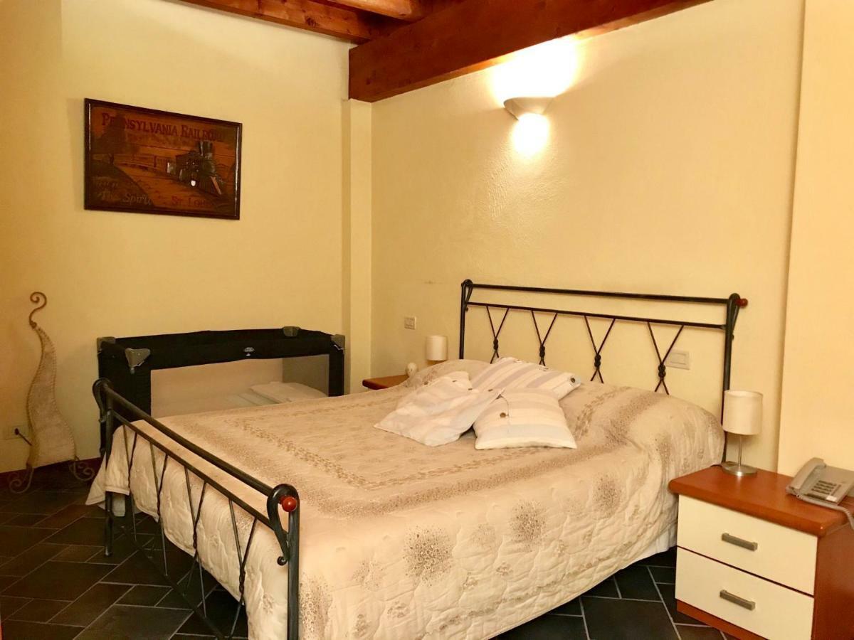 La Chicca Del Garda Apartman Peschiera del Garda Kültér fotó